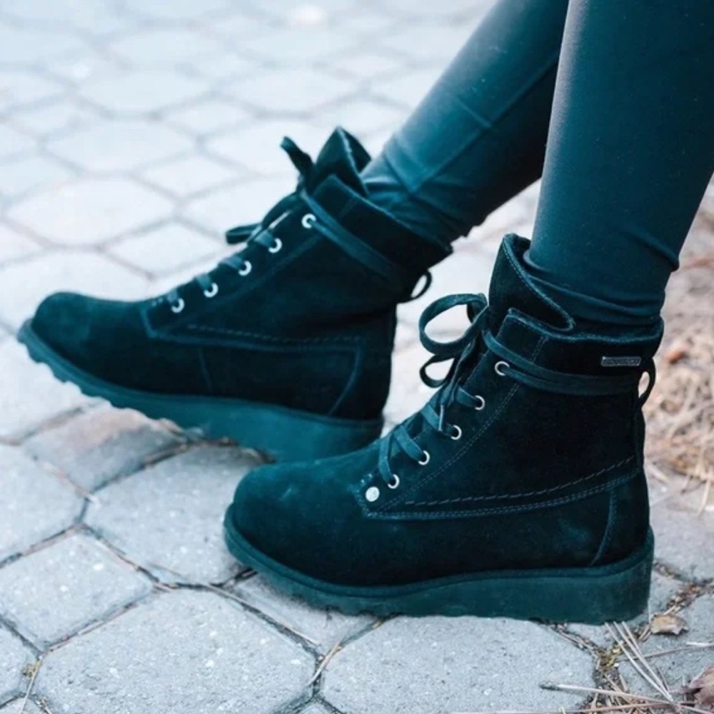 Bearpaw Krista Boots in Black